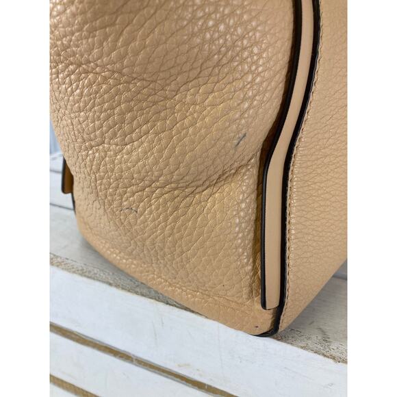 MICHAEL KORS, LIGHT TAN PEBBLED LEATHER WOMENS SHOULDER BAG - Picture 3 of 15